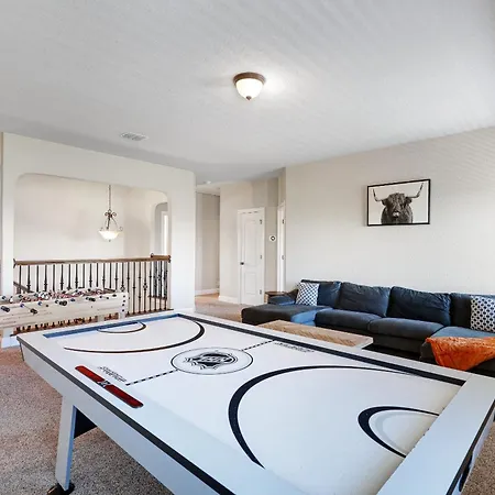 Getaway Nr Sea World Bbq Ping Pong Air Hockey Villa